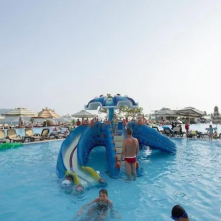 Spacious 3 Bedroom Apartment Gold City Alanya Apartament Kargicak (Alanya)
